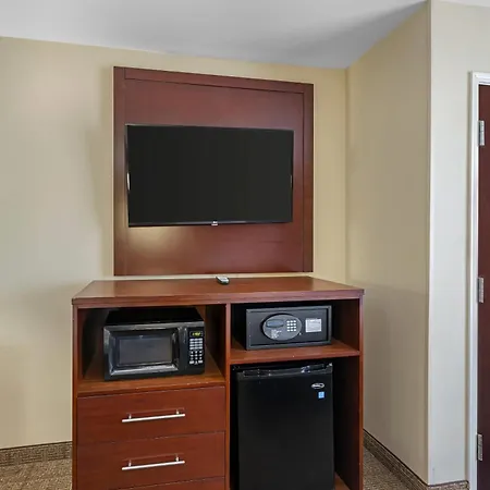 Comfort Suites Savannah Gateway I-95-3