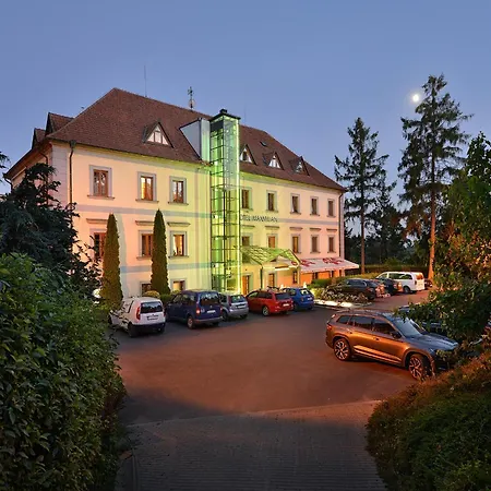 Maxmilian Lifestyle Resort-3