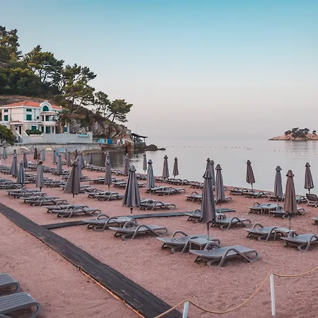 Hotel AMI Budva Petrovac-2