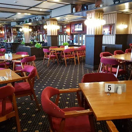 Horse And Jockey Inn-3
