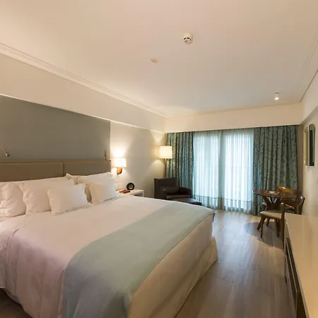 Vogal Luxury Beach Hotel & Spa-3