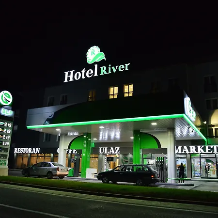 Hotel River-3