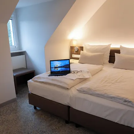 Hotel Haus Delecke-3
