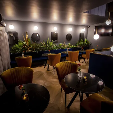 Noble Boutique Hotel - Adults Only-3