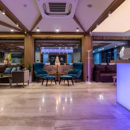 103 Degrees Hotel & Spa-3
