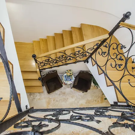 Heritage Hotel Dea Hvar-3