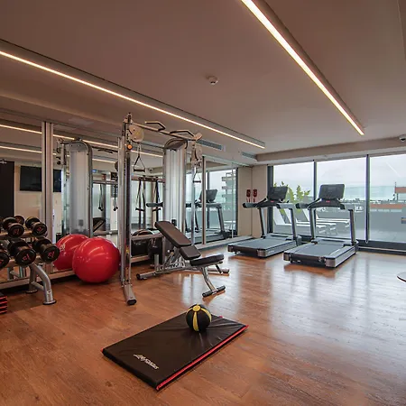 Soro Montevideo, Curio Collection By Hilton-2