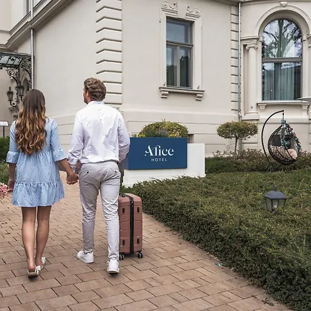 Alice Hotel-2
