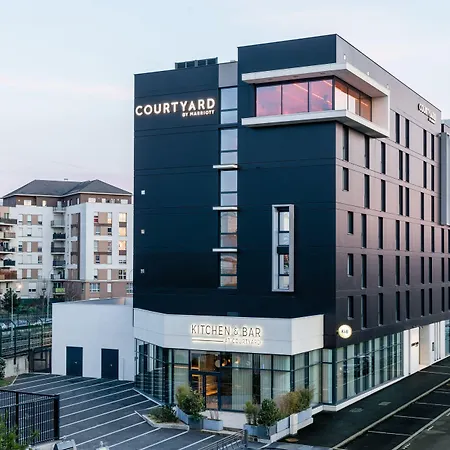 Courtyard By Marriott Paris Creteil-2