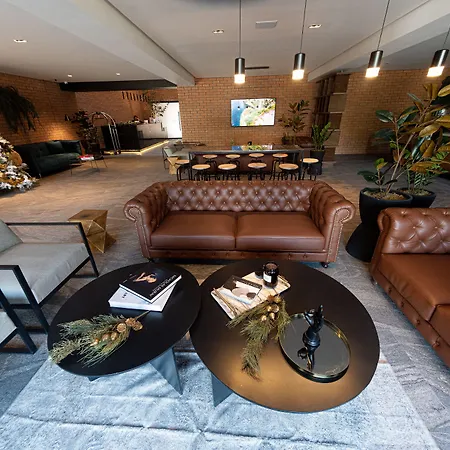 Fulton Business Luxury Hotel-3