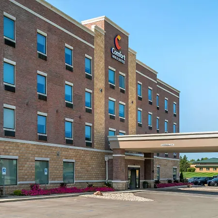 Comfort Inn & Suites Adrian-3