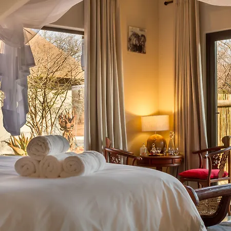 Ukuthula Bush Lodge-3