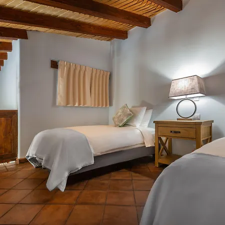 Hotel Boutique Casa Colorada-3