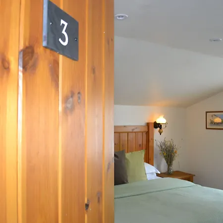 The Gwaelod Y Garth Inn-2