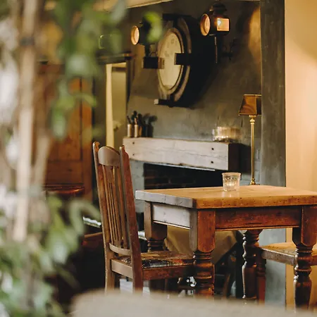 The Gin Trap Inn-2