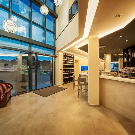 Hotel Maritime-2