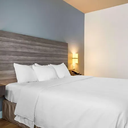 Rodeway Inn-3