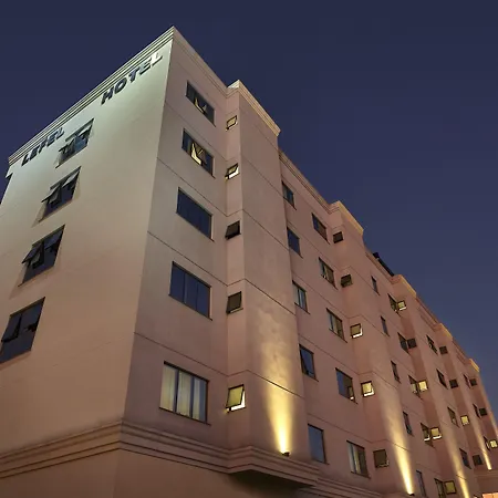 Lefel Hotel-3