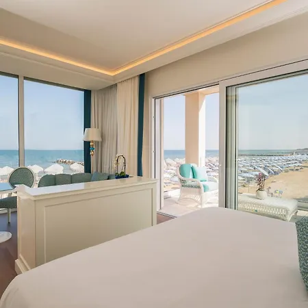 Riviera Resort Hotel-2