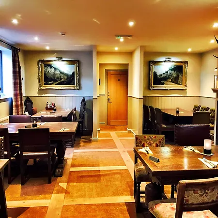 The Moon Inn At Stoney Middleton-2