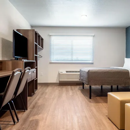 Woodspring Suites Miramar-3