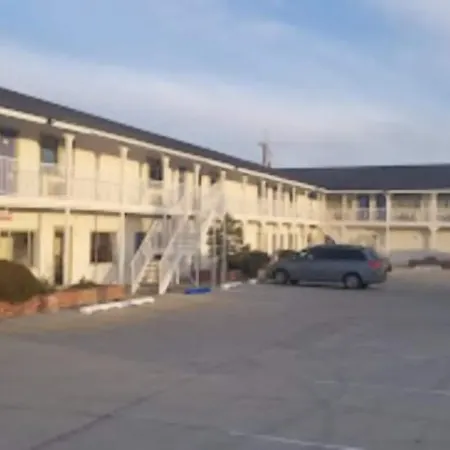 American Inn-3