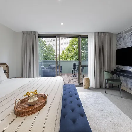 202 Elizabeth-2