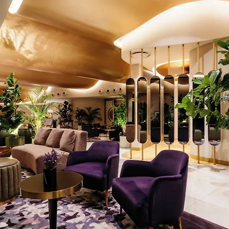 The Reserve - Within Savoy Palace - The Leading Hotels Of The World-3