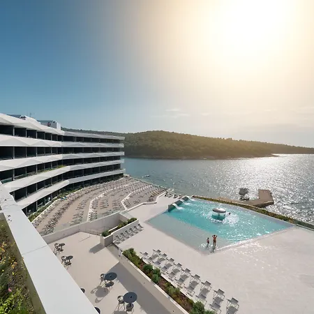 Grand Hotel View-2