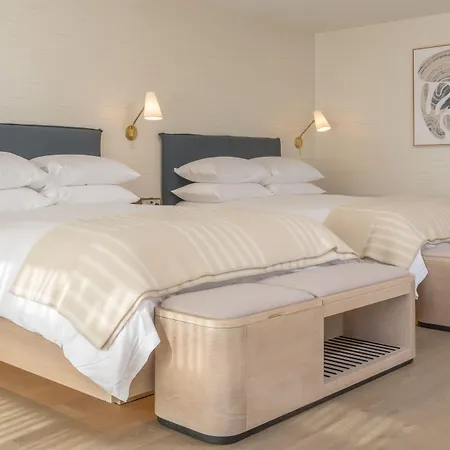 The Shoals Suites & Slips-3