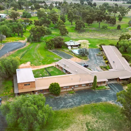 Redgum Motel-2