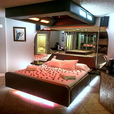 Essence Suites-2