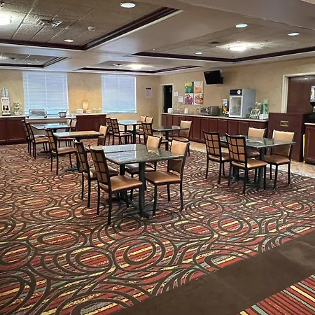 Quality Suites Midland North Loop 250-3