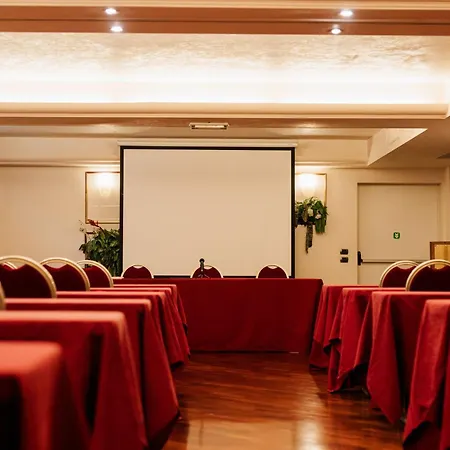 Hotel Savoy Palace-3