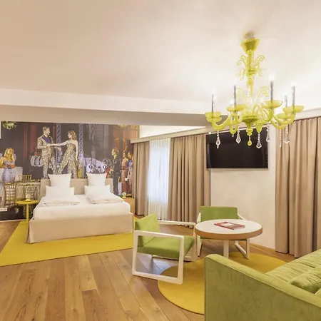 Small Luxury Hotel Goldgasse-2