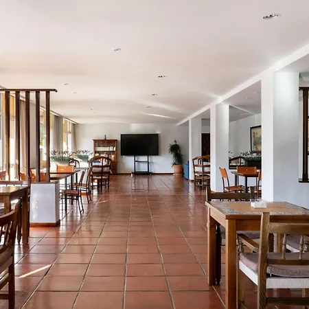 Parador De Manzanares-2