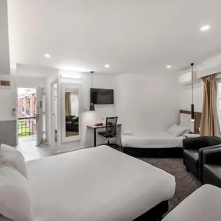 Best Western Plus Buckingham International-3