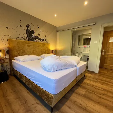 Landhotel Lindenhof-3
