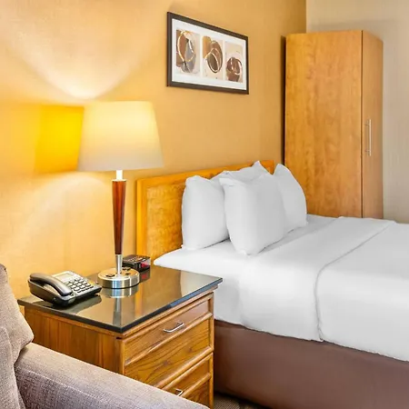 Comfort Inn Pembroke-2