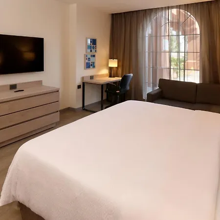 Holiday Inn Express Monterrey Galerias-San Jeronimo By Ihg-2