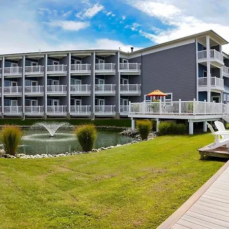 Comfort Suites Chincoteague Island Bayfront Resort-2