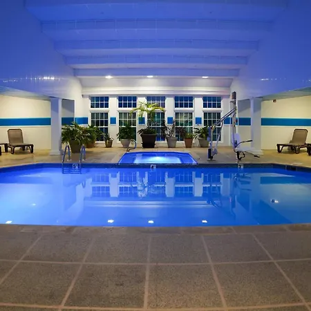 Comfort Suites Chincoteague Island Bayfront Resort-3