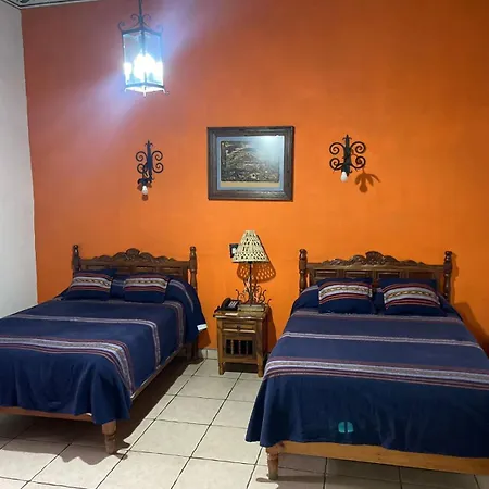 Hotel Los Escudos-3