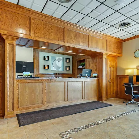 Comfort Inn & Suites Triadelphia - Wheeling-2