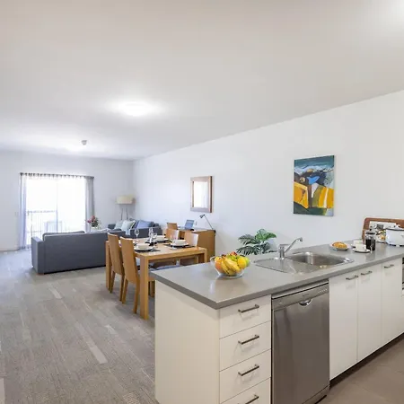 Mainstay Suites Mackay-3