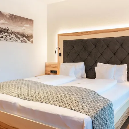 Wohlfuehlhotel Berg Heil-2