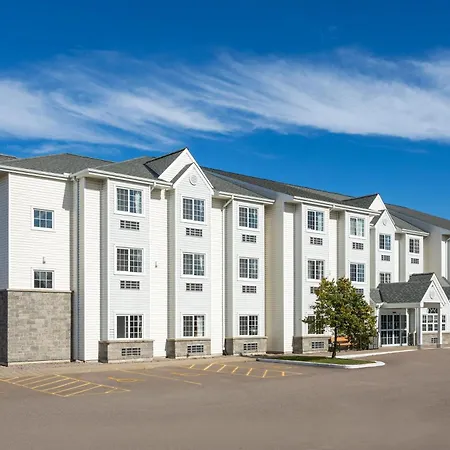 Microtel Inn & Suites Sault Ste. Marie-3