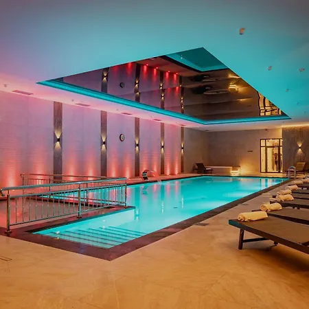 Hotel Palac Poledno-3