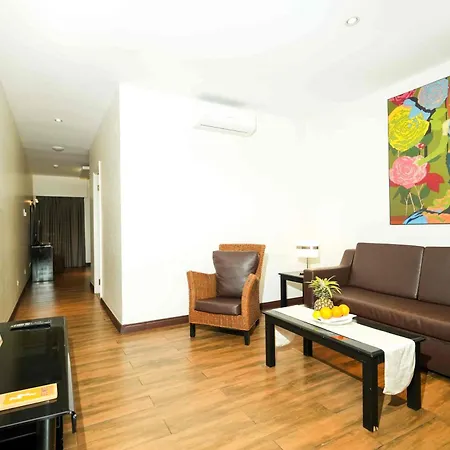 Court Meridian Hotel & Suites-3