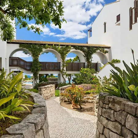 Pine Cliffs Ocean Suites, A Luxury Collection Resort & Spa, Algarve-2